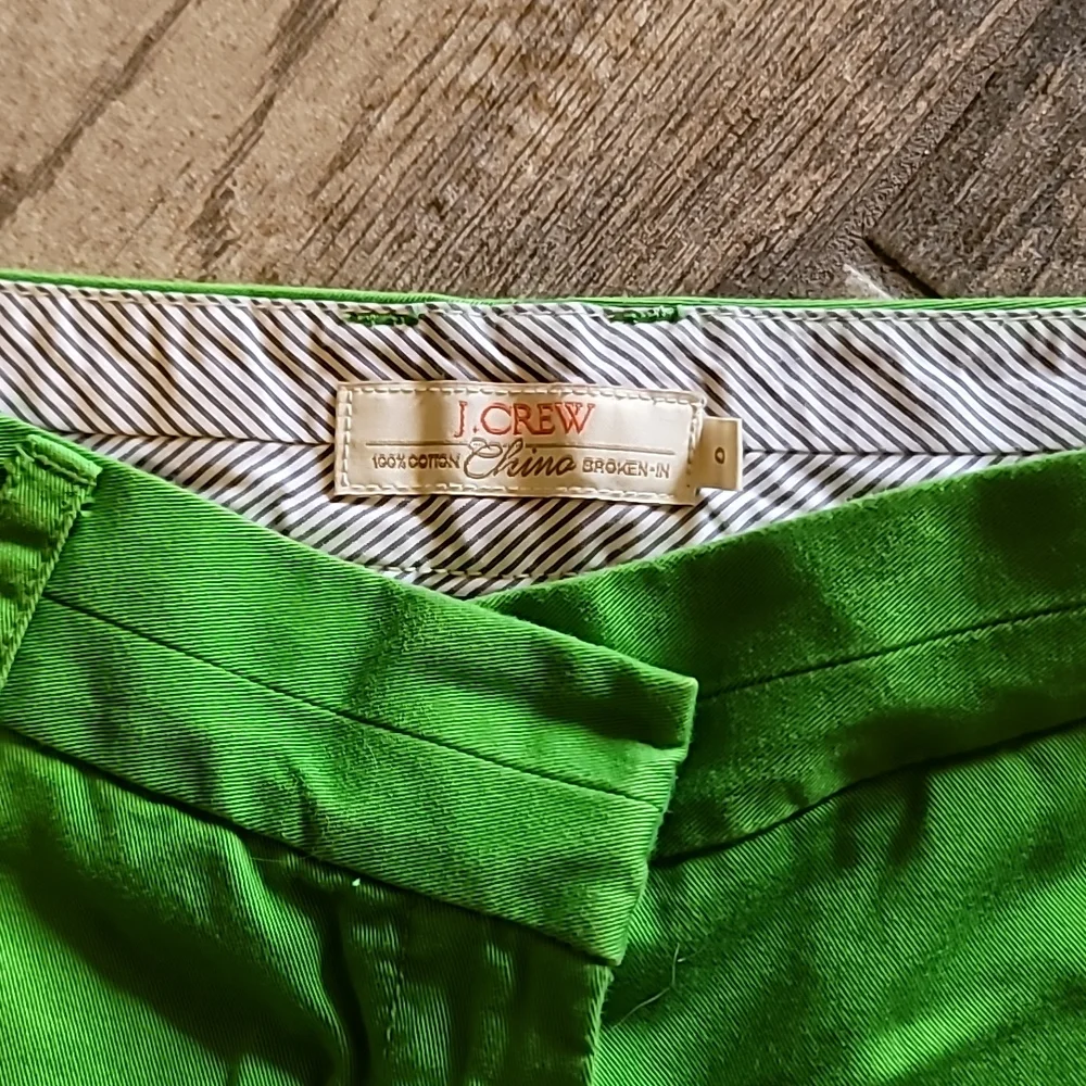 J. Crew Chino Shorts – Women’s Size 0 EUC
